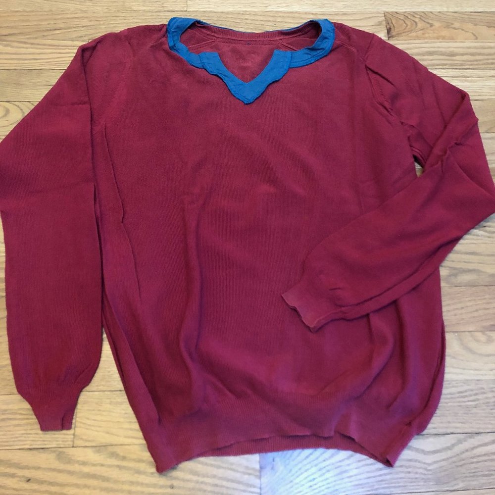 Men sweater size Small